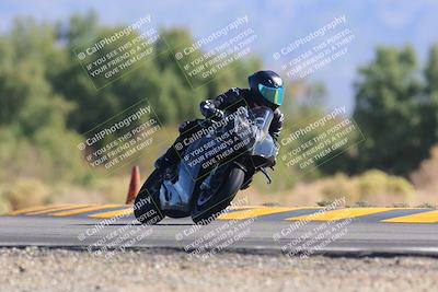 media/Nov-06-2022-SoCal Trackdays (Sun) [[208d2ccc26]]/Turn 7 Set 1 (1050am)/